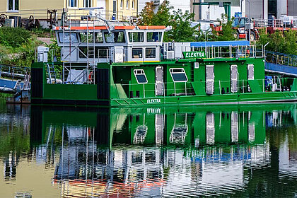 Die Elektra auf dem Wasser